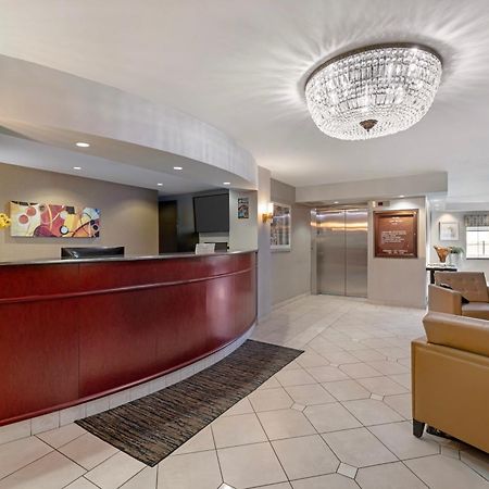 Best Western On The Avenue Buffalo Eksteriør billede