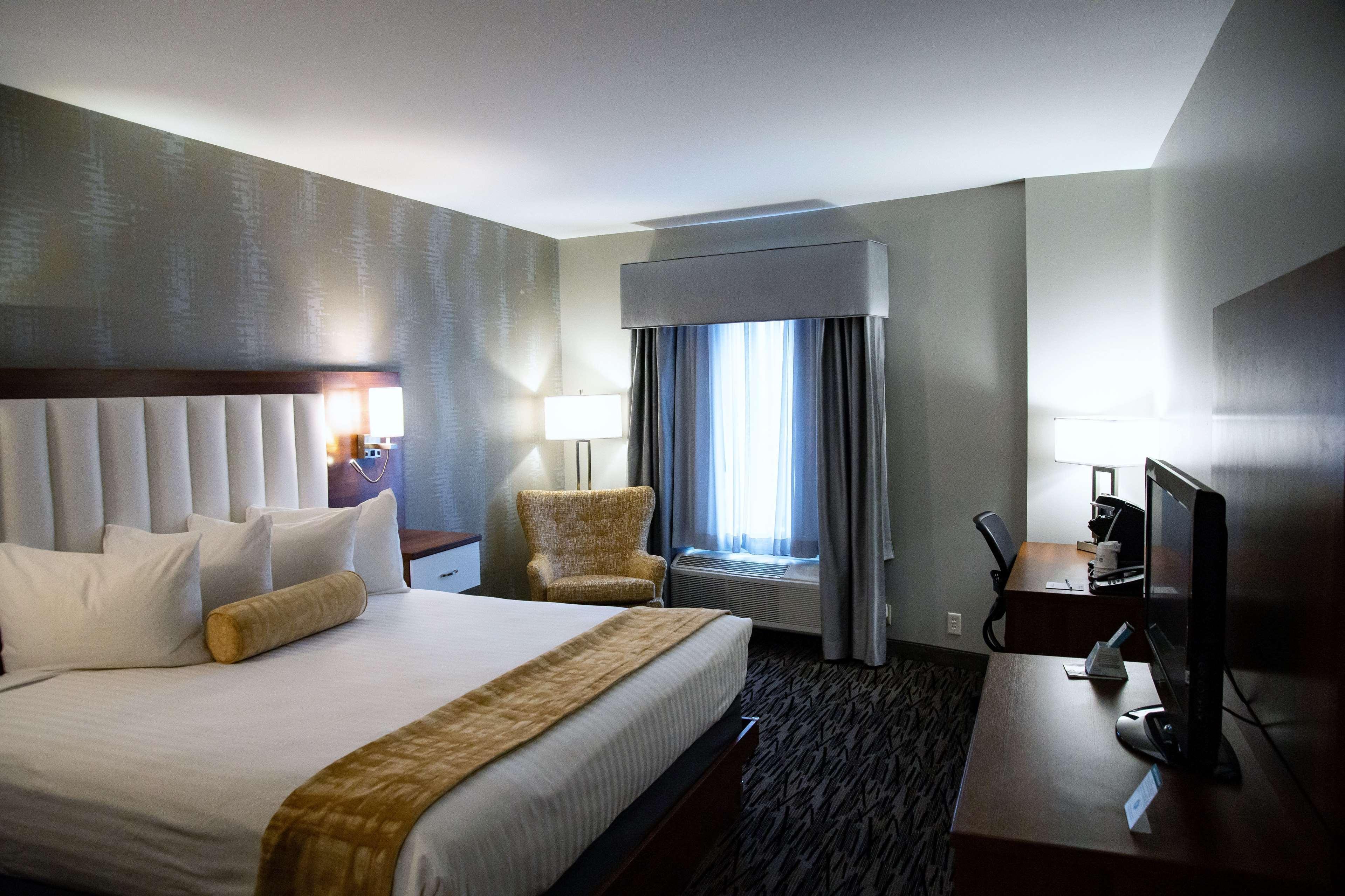 Best Western On The Avenue Buffalo Eksteriør billede