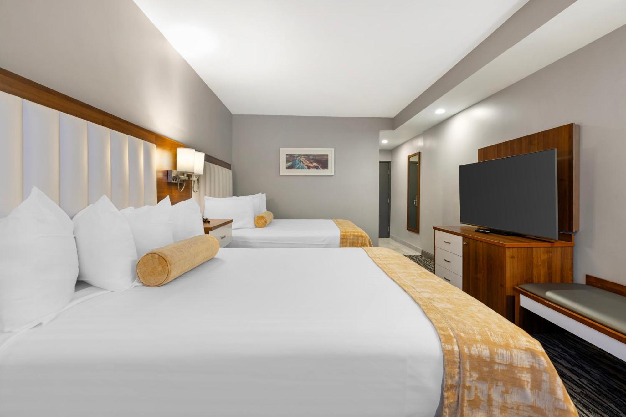 Best Western On The Avenue Buffalo Eksteriør billede